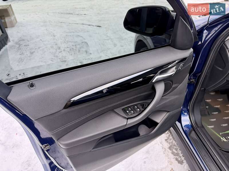 Внедорожник / Кроссовер BMW X1 2017 в Киеве