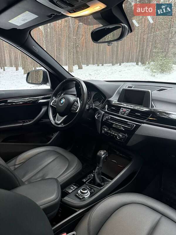 Внедорожник / Кроссовер BMW X1 2016 в Ахтырке