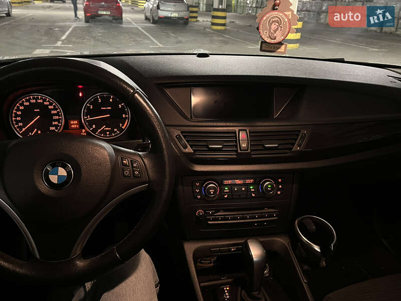 Внедорожник / Кроссовер BMW X1 2012 в Киеве фото 8 Внедорожник / Кроссовер BMW X1 2012 в Киеве
