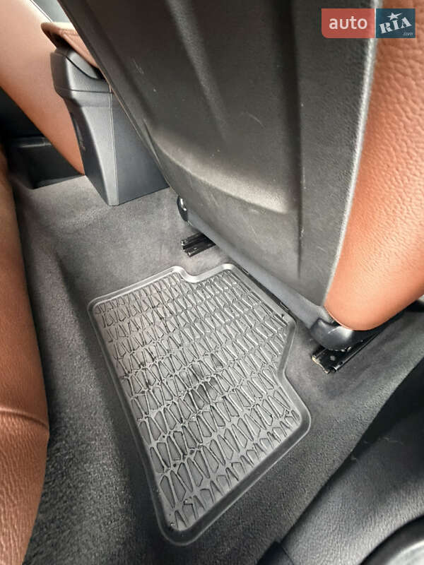 Внедорожник / Кроссовер BMW X1 2013 в Дубно фото 22 Внедорожник / Кроссовер BMW X1 2013 в Дубно