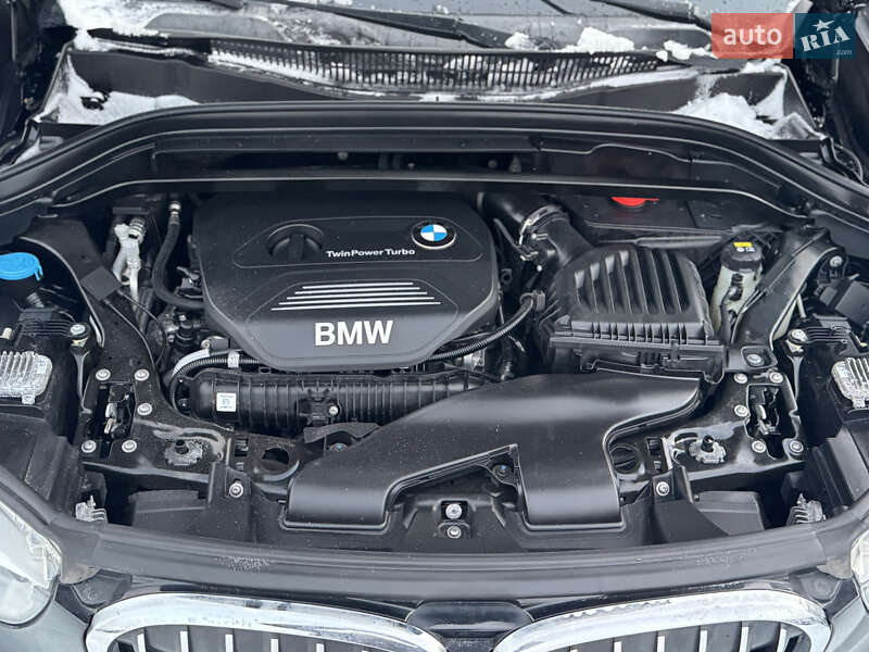 Внедорожник / Кроссовер BMW X1 2016 в Львове