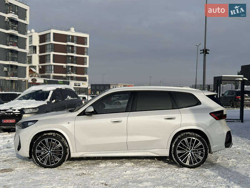 Позашляховик / Кросовер BMW X1 2024 в Львові
