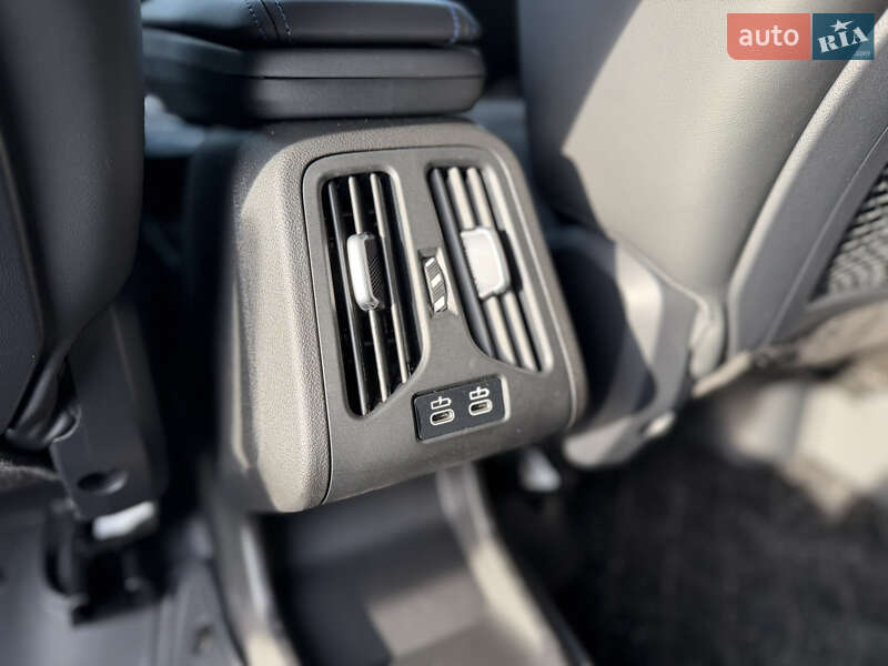 Позашляховик / Кросовер BMW X1 2024 в Львові