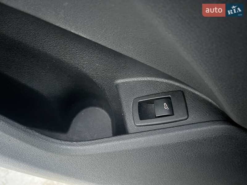 Внедорожник / Кроссовер BMW X1 2016 в Львове