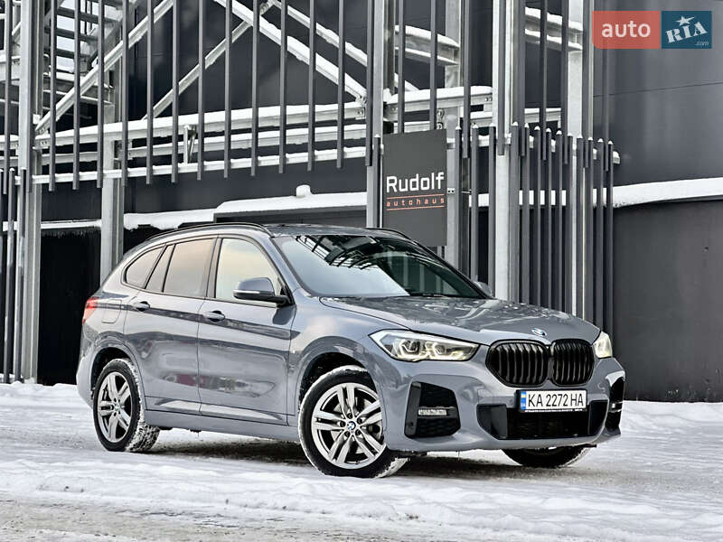 Внедорожник / Кроссовер BMW X1 2022 в Киеве