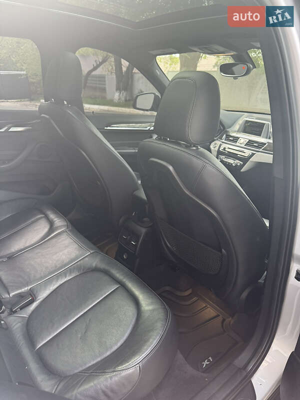 Внедорожник / Кроссовер BMW X1 2016 в Харькове фото 15 Внедорожник / Кроссовер BMW X1 2016 в Харькове