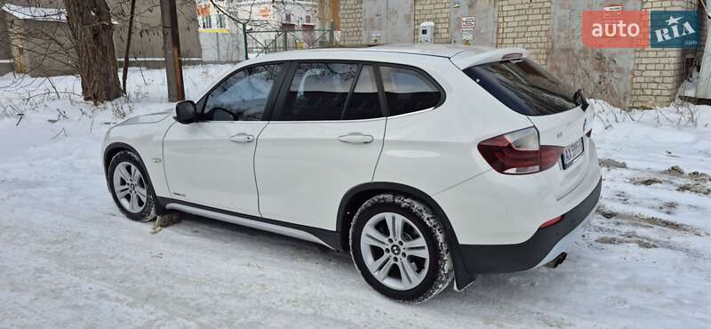 Внедорожник / Кроссовер BMW X1 2010 в Харькове