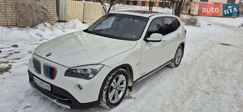 Внедорожник / Кроссовер BMW X1 2010 в Харькове