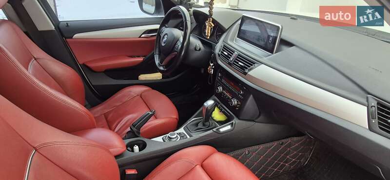 Внедорожник / Кроссовер BMW X1 2010 в Харькове