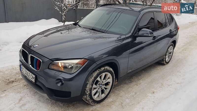 Внедорожник / Кроссовер BMW X1 2012 в Киеве