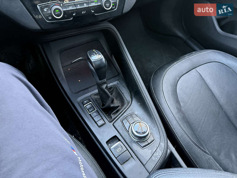 Внедорожник / Кроссовер BMW X1 2016 в Тернополе