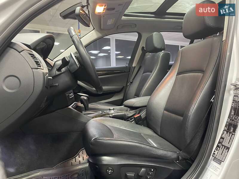 Внедорожник / Кроссовер BMW X1 2011 в Киеве