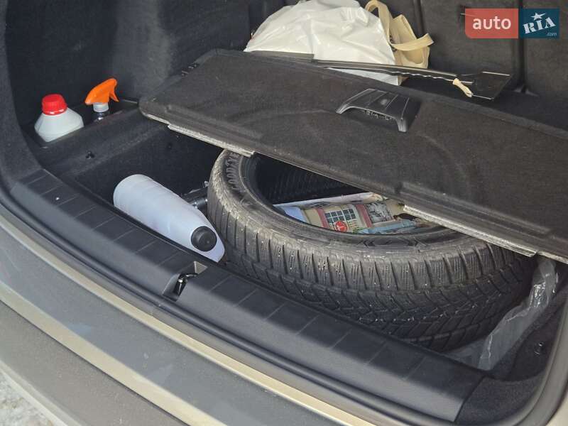 Внедорожник / Кроссовер BMW X1 2016 в Киеве