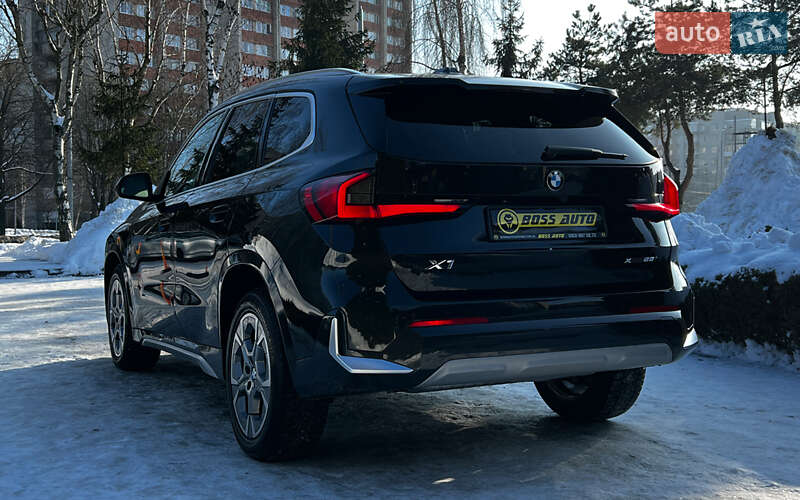 Внедорожник / Кроссовер BMW X1 2024 в Львове