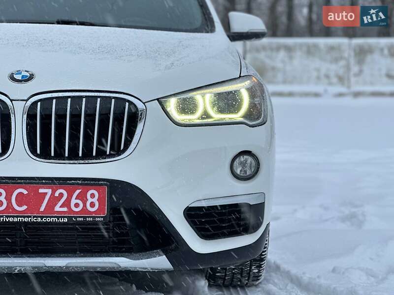 Внедорожник / Кроссовер BMW X1 2016 в Луцке