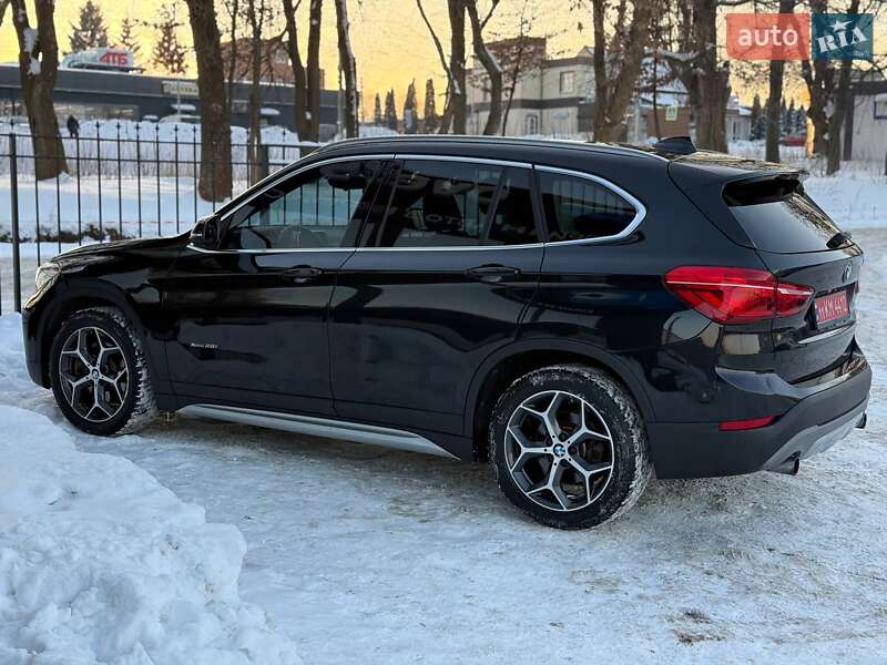 Внедорожник / Кроссовер BMW X1 2016 в Хмельницком