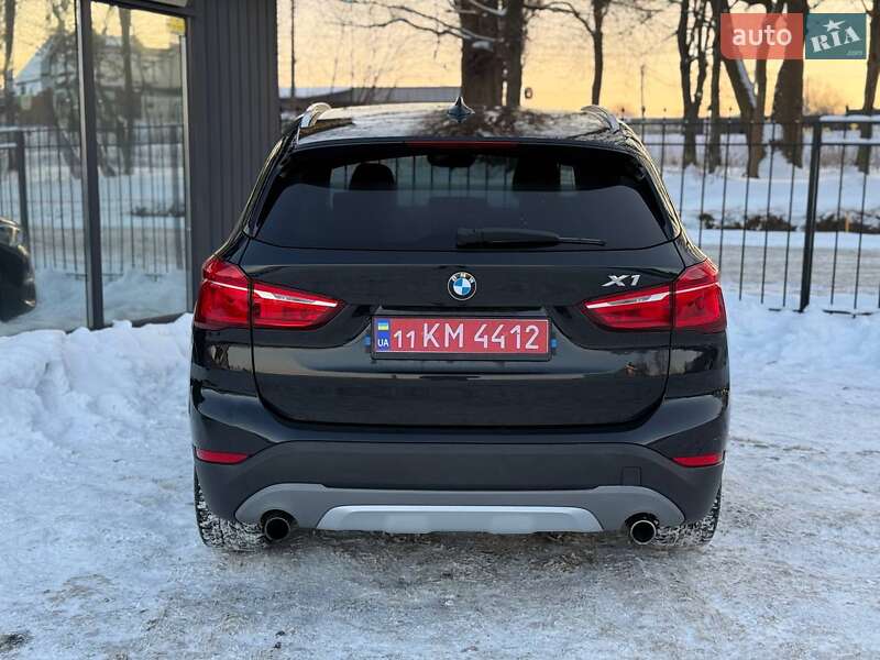 Внедорожник / Кроссовер BMW X1 2016 в Хмельницком