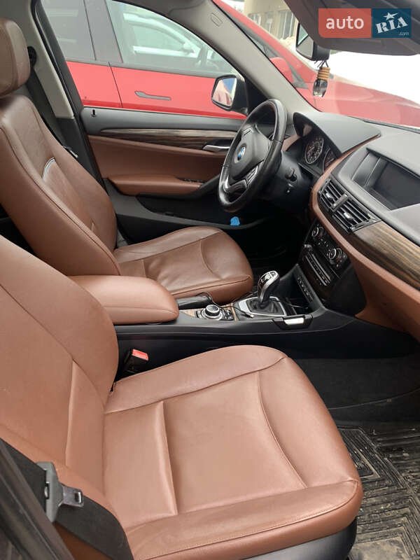 Внедорожник / Кроссовер BMW X1 2013 в Самборе фото 11 Внедорожник / Кроссовер BMW X1 2013 в Самборе