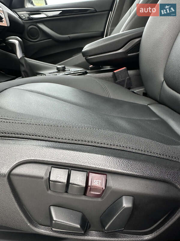 Внедорожник / Кроссовер BMW X1 2016 в Рожнятове