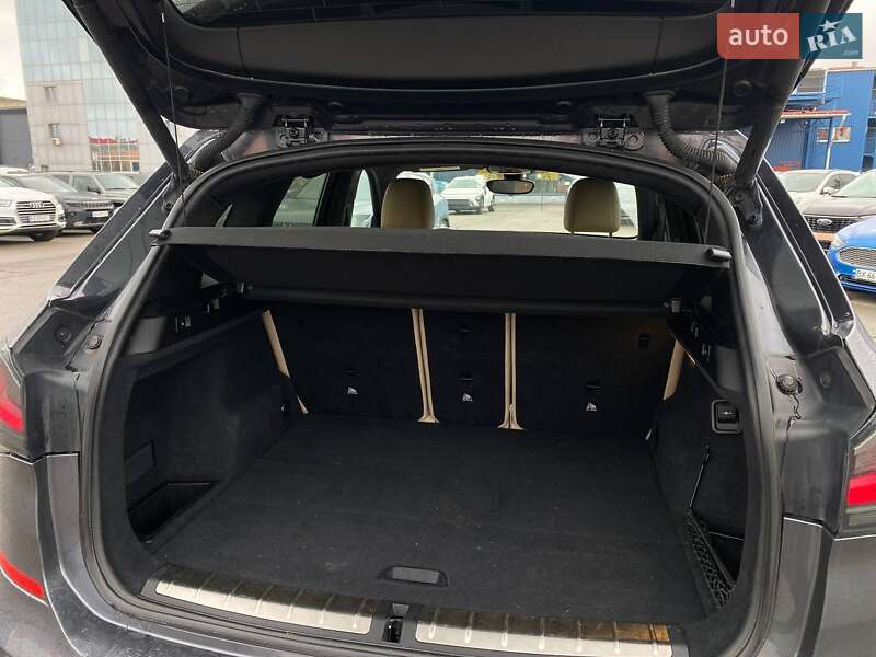 Внедорожник / Кроссовер BMW X1 2016 в Киеве