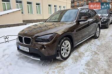 Позашляховик / Кросовер BMW X1 2010 в Києві