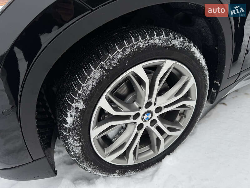 Внедорожник / Кроссовер BMW X1 2017 в Умани