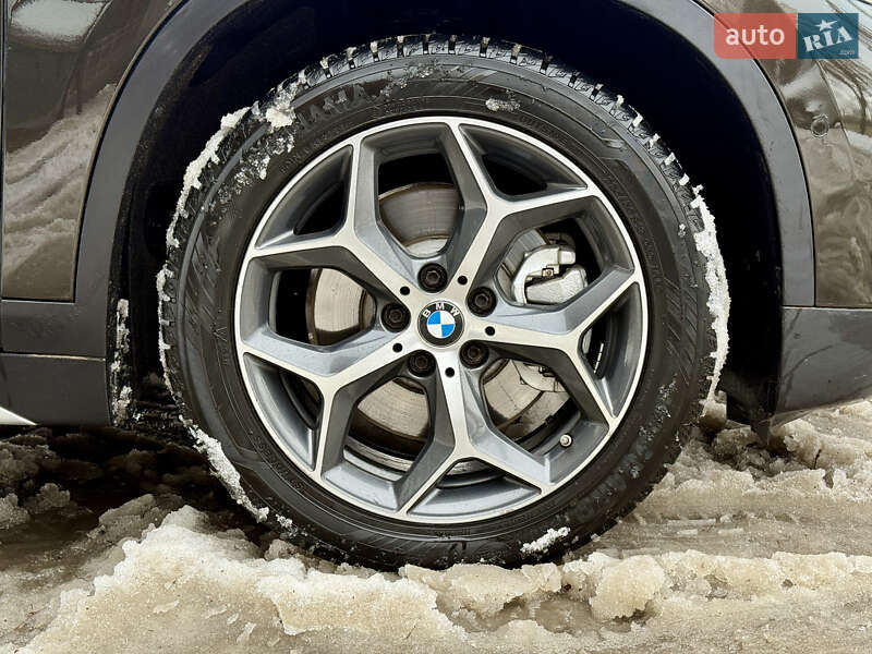 Внедорожник / Кроссовер BMW X1 2015 в Ровно