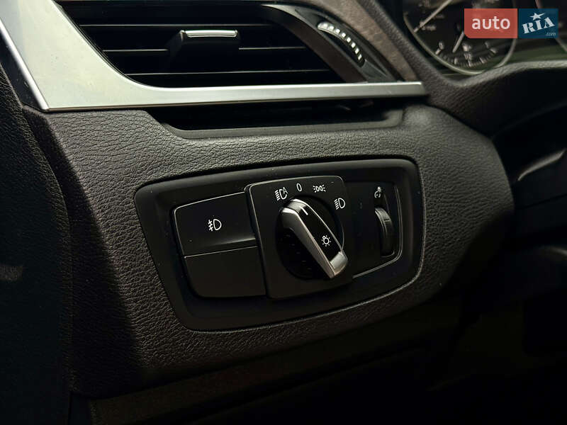 Внедорожник / Кроссовер BMW X1 2015 в Ровно