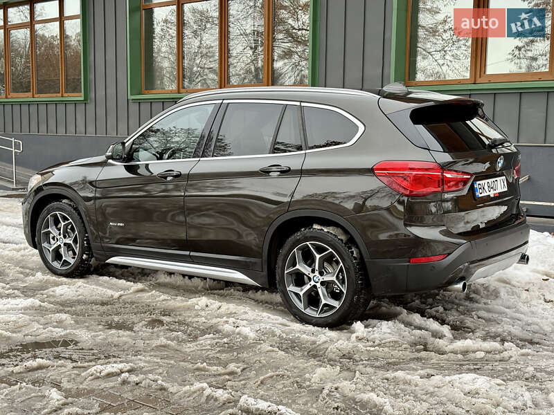Внедорожник / Кроссовер BMW X1 2015 в Ровно