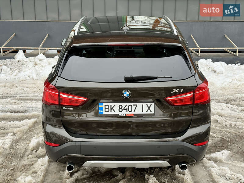 Внедорожник / Кроссовер BMW X1 2015 в Ровно