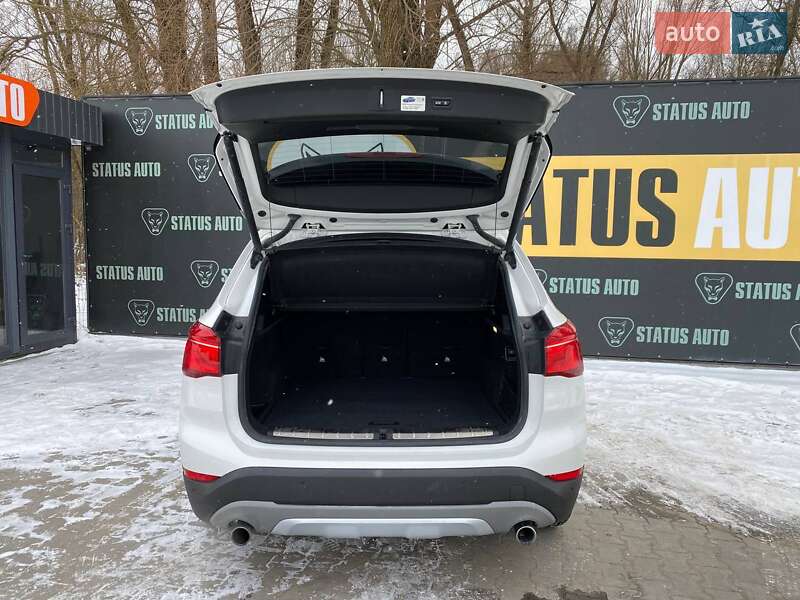 Внедорожник / Кроссовер BMW X1 2017 в Хмельницком