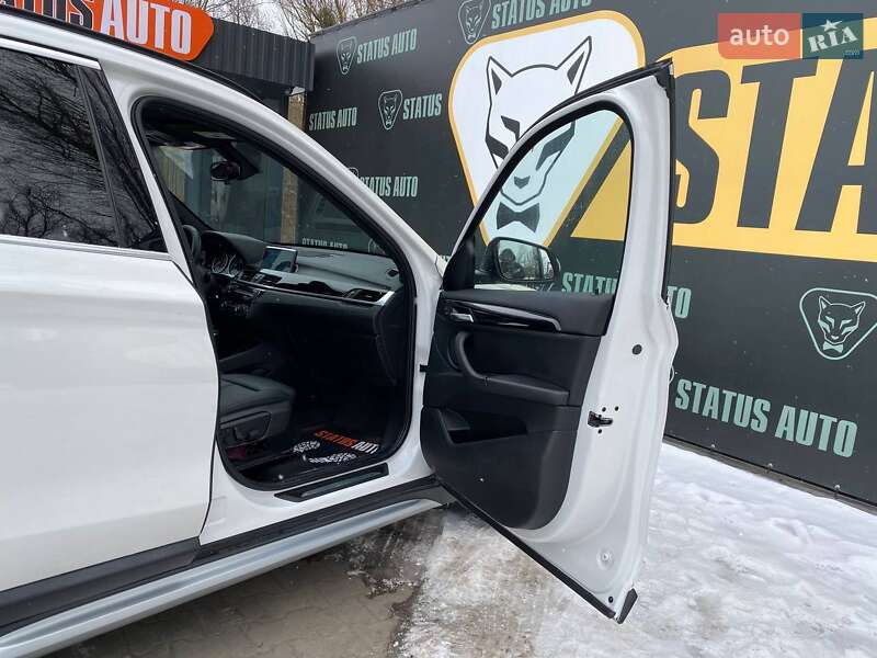 Внедорожник / Кроссовер BMW X1 2017 в Хмельницком