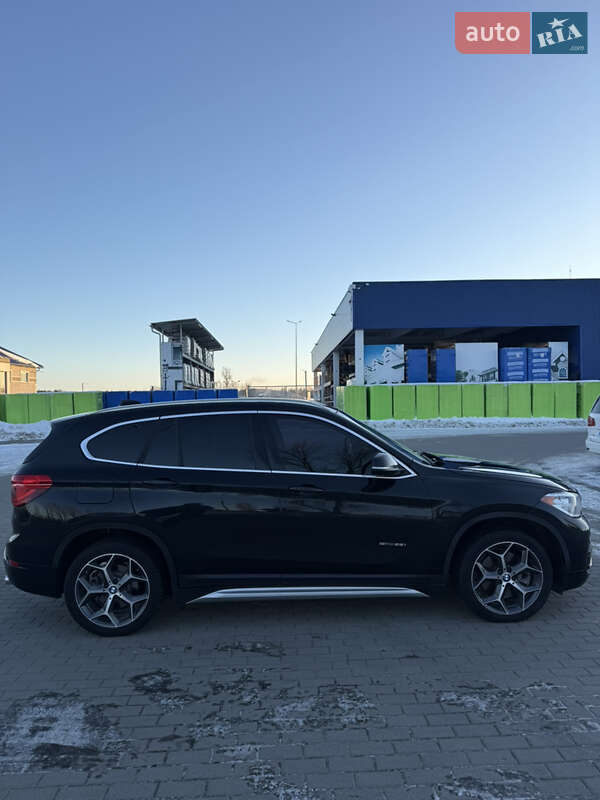 Внедорожник / Кроссовер BMW X1 2017 в Ковеле