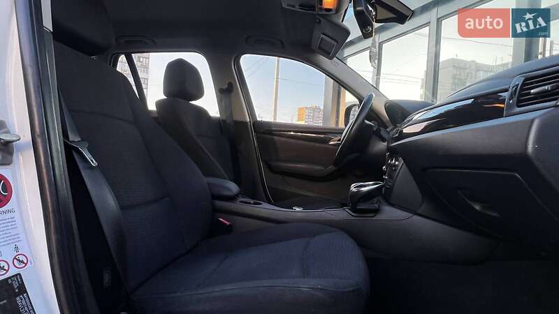 Внедорожник / Кроссовер BMW X1 2012 в Киеве