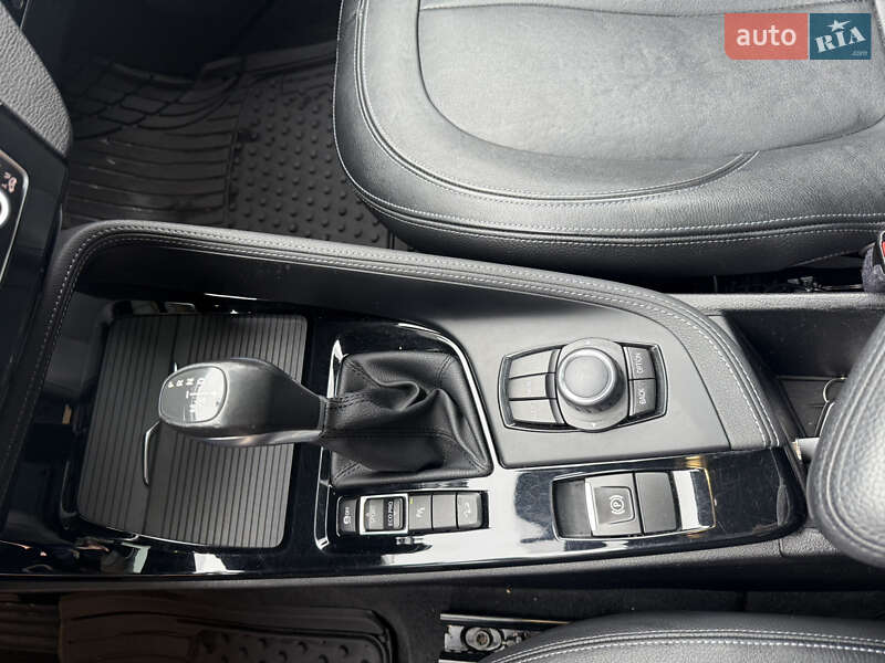 Внедорожник / Кроссовер BMW X1 2016 в Тячеве