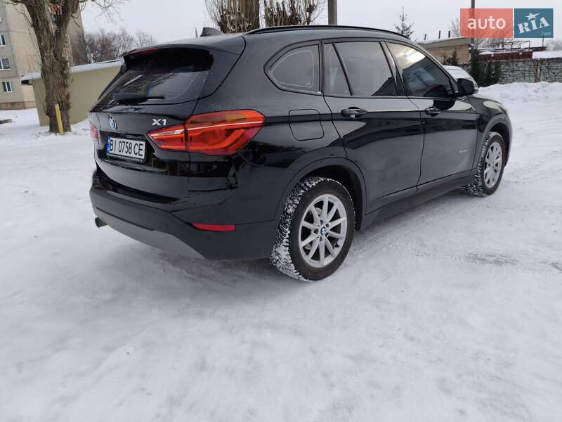 Внедорожник / Кроссовер BMW X1 2015 в Прилуках