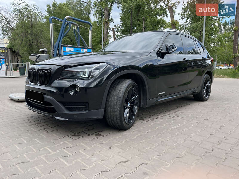 Внедорожник / Кроссовер BMW X1 2015 в Кривом Роге