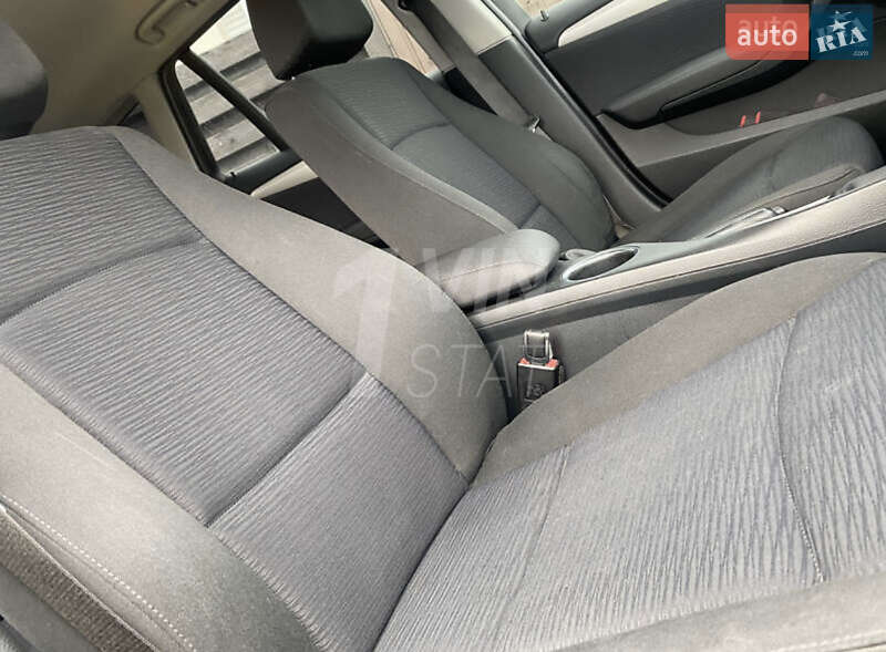 Внедорожник / Кроссовер BMW X1 2012 в Каменском