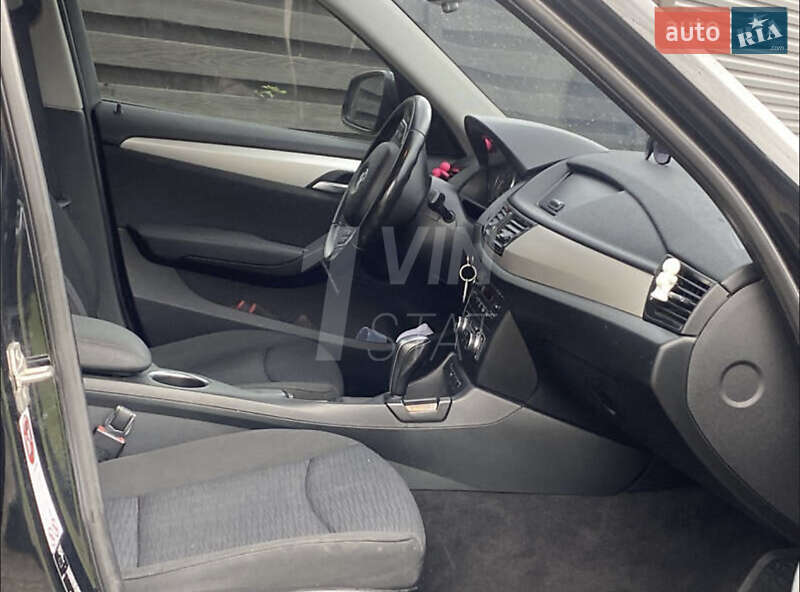 Внедорожник / Кроссовер BMW X1 2012 в Каменском