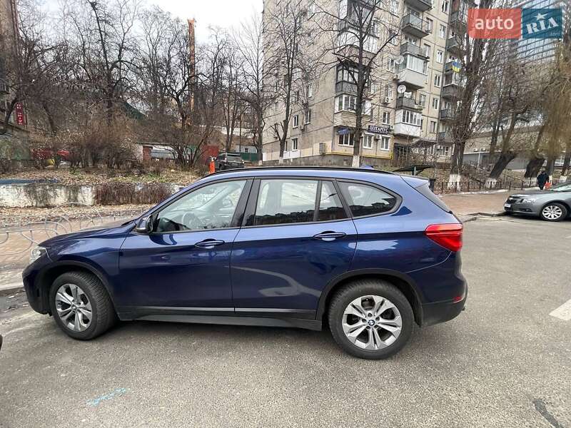 Позашляховик / Кросовер BMW X1 2017 в Києві фото 3 Позашляховик / Кросовер BMW X1 2017 в Києві