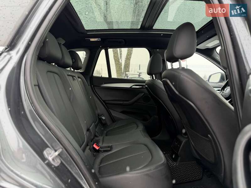 Позашляховик / Кросовер BMW X1 2016 в Львові