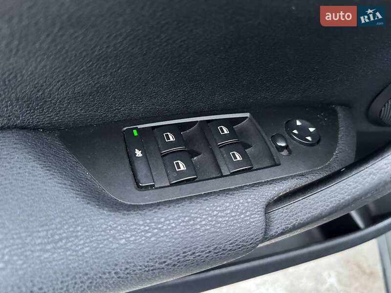 Внедорожник / Кроссовер BMW X1 2013 в Виннице