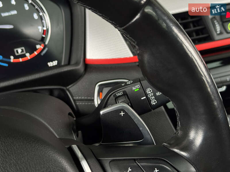 Внедорожник / Кроссовер BMW X1 2021 в Киеве