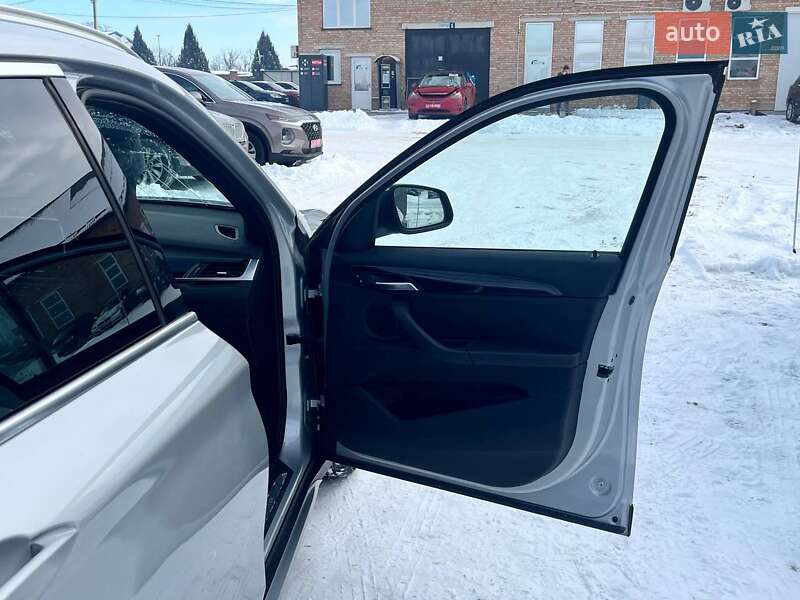 Позашляховик / Кросовер BMW X1 2014 в Луцьку