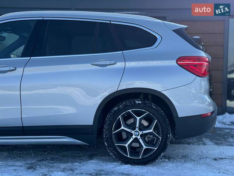 Позашляховик / Кросовер BMW X1 2017 в Рівному