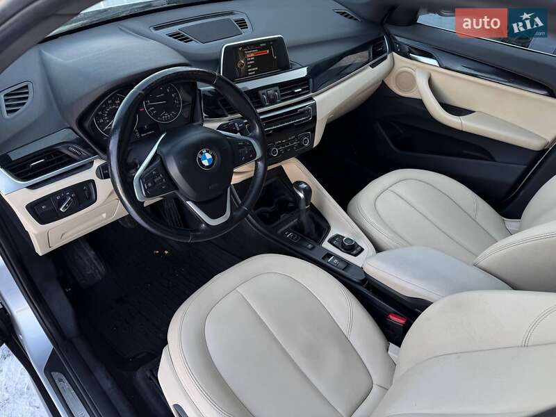 Позашляховик / Кросовер BMW X1 2017 в Рівному