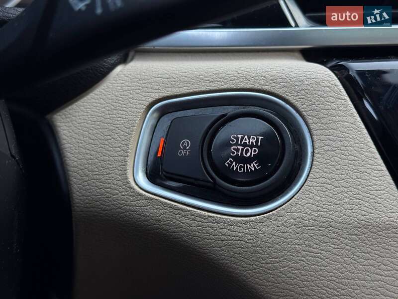 Позашляховик / Кросовер BMW X1 2017 в Рівному