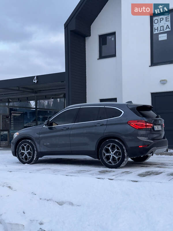 Позашляховик / Кросовер BMW X1 2015 в Львові фото 19 Позашляховик / Кросовер BMW X1 2015 в Львові