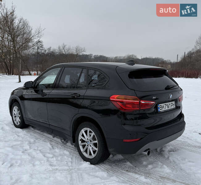 Внедорожник / Кроссовер BMW X1 2017 в Шегинях