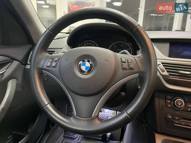 Позашляховик / Кросовер BMW X1 2011 в Києві